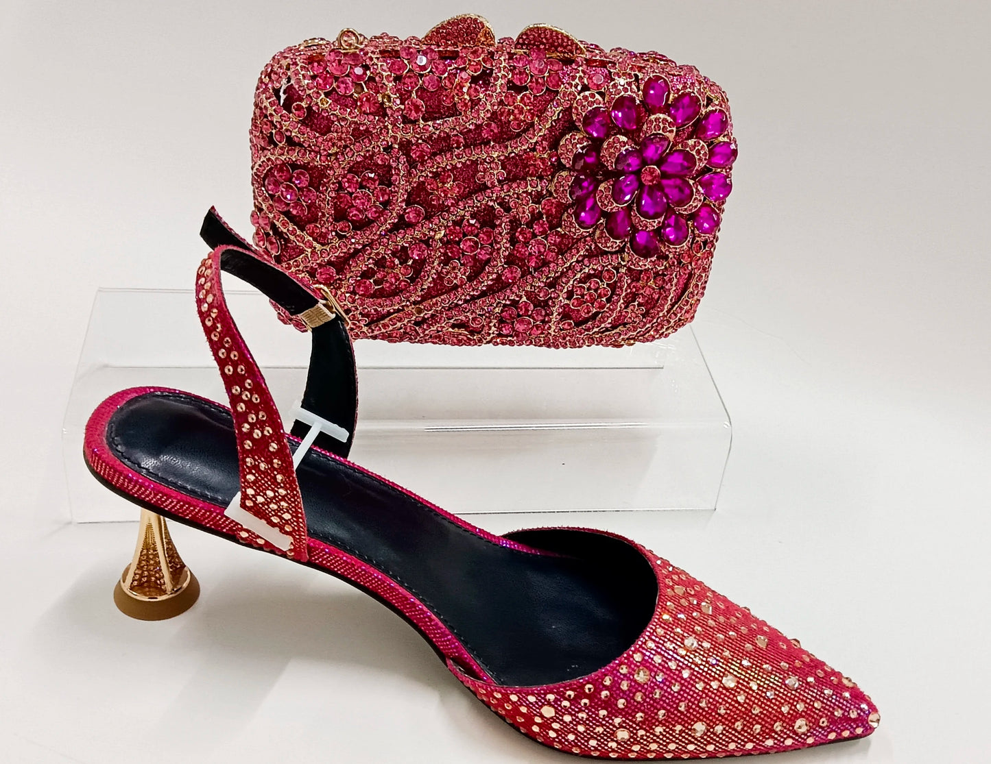 INSIGHTLINK Red Color Party Shoes and Bags Nigerian Women’s Suit Medium Heel Pointed Toe Women’s Shoes  Rhinestones sandals Red